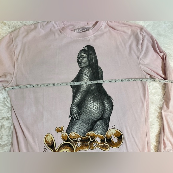 Lizzo Exclusive 2022 Special Tour Merch Pink Long Sleeve Unisex 🍑Tee Size Large - Picture 6 of 9